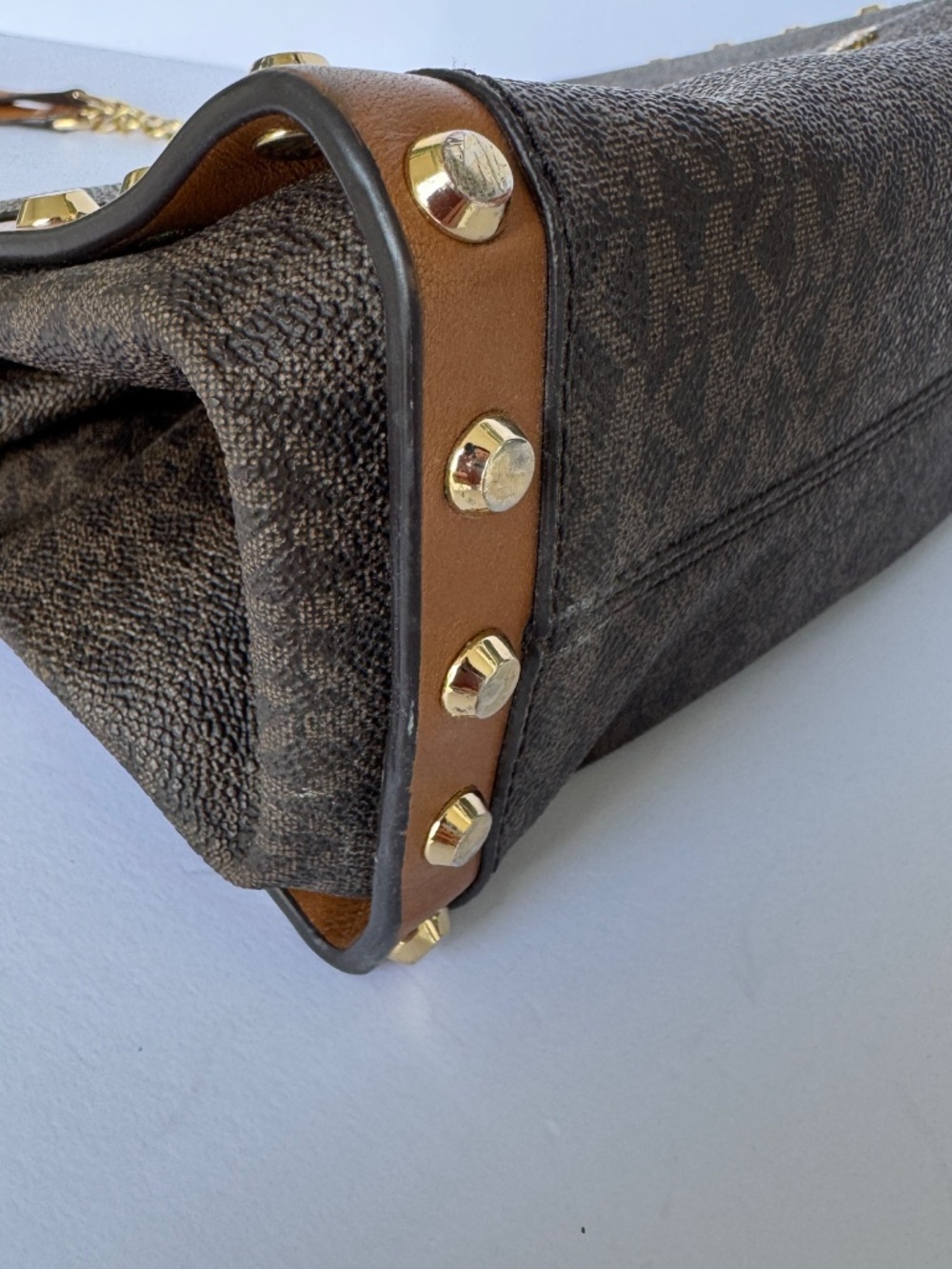 Michael Kors Newbury Brown Signature Studded Chain Shoulder Bag Gold Hardware - Picture 4 of 15